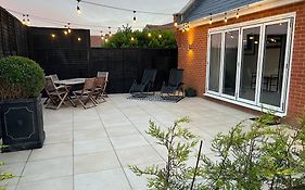 *Brand New* Luxury Country Lodge